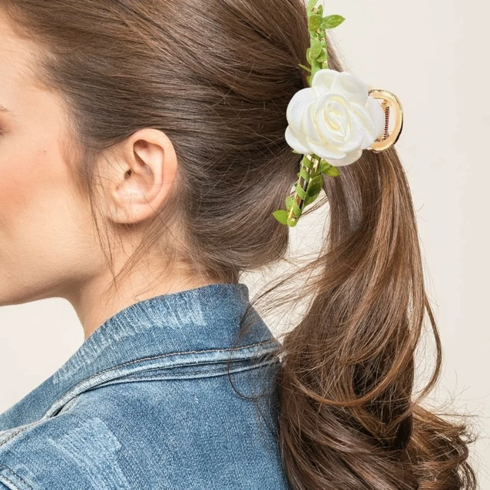 ITingstere 2 Piece Non-Slip Metal Butterfly Flower Clips